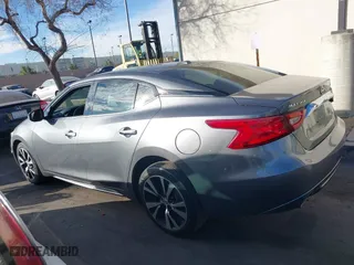 2018 Nissan Maxima SL with VIN 1N4AA6AP0JC363808, listed as a IAAI auction lot 41231430 with 142,955 mi miles. Bid and sale history available at carsss.com. Image 14.