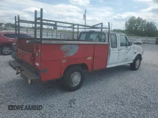 1996 Ford F-250 with VIN 1FTHX25HXTEA92699, listed as a Copart auction lot 58211345 with 396,760 mi miles and Clean title. Bid and sale history available at DreamBid. Image 3.