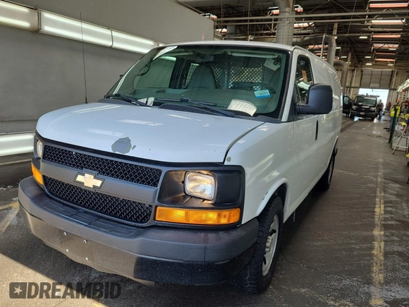 2012 Chevrolet Express Cargo z VIN 1GCSGAFX9C1137368, wystawiony jako IAAI lot #42619588 z przebiegiem 226 230 mil mil oraz . Historia ofert i sprzedaży dostępna na DreamBid. Obrazek 53.