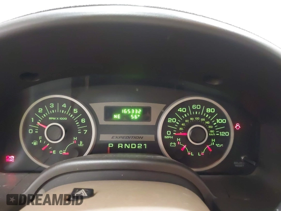 2005 Ford Expedition Special Service with VIN 1FMPU16535LA51506, listed as a IAAI auction lot 40939696 with 165,332 mi miles. Bid and sale history available at carsss.com. Image 7.