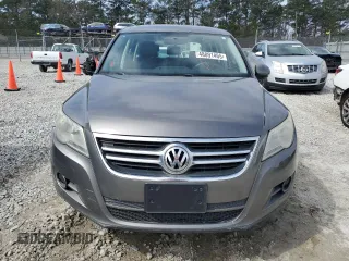 2010 Volkswagen Tiguan Wolfsburg Edition z VIN WVGAV7AX6AW526069, wystawiony jako Copart lot #48891465 z przebiegiem 148 424 mil mil oraz Szkoda całkowita • Salvage title. Historia ofert i sprzedaży dostępna na DreamBid. Obrazek 5.