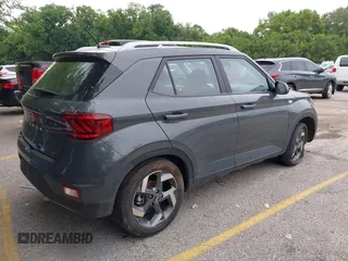 2024 Hyundai Venue SEL with VIN KMHRC8A31RU295469, listed as a IAAI auction lot 42472613 with 10,724 mi miles and . Bid and sale history available at DreamBid. Image 4.