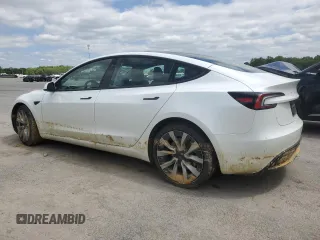 2025 Tesla Model 3 Long Range z VIN 5YJ3E1EAXSF971341, wystawiony jako Copart lot #57615695 z przebiegiem 4 823 mil mil oraz Szkoda całkowita • Salvage title. Historia ofert i sprzedaży dostępna na DreamBid. Obrazek 2.