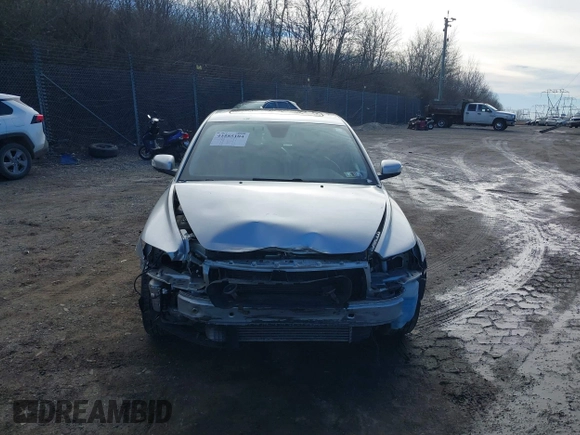 2007 Volvo S40 2.5L Turbo with VIN YV1MH682872286398, listed as a IAAI auction lot 41585184 with 71,494 mi miles. Bid and sale history available at carsss.com. Image 12.