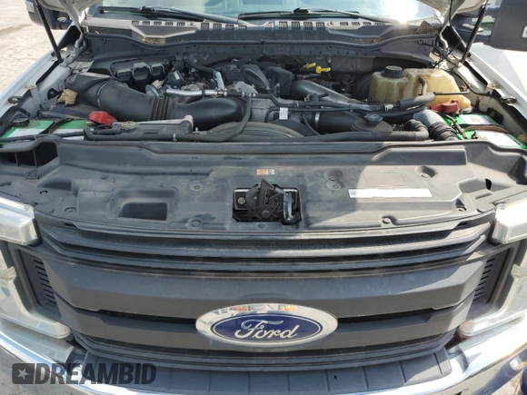 2017 Ford F-250 Lariat z VIN 1FT7W2BT9HEB88290, wystawiony jako Copart lot #57103745 z przebiegiem 325 652 mil mil oraz Czysty tytuł • Clean title. Historia ofert i sprzedaży dostępna na DreamBid. Obrazek 11.