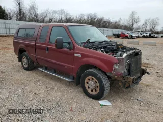 2005 Ford Super Duty F-250 XL with VIN 1FTNX20545EB37395, listed as a Copart auction lot 47105785 with 138,364 mi miles and Salvage Title. Bid and sale history available at carsss.com. Image 4.