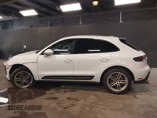 2022 Porsche Macan with VIN WP1AA2A54NLB03594, listed as a IAAI auction lot 41696623 with 43,779 mi miles and . Bid and sale history available at DreamBid. Image 14.