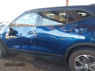 2023 Chevrolet Blazer LT z VIN 3GNKBHR40PS120009, wystawiony jako IAAI lot #41970375 z przebiegiem 71 933 mil mil oraz . Historia ofert i sprzedaży dostępna na DreamBid. Obrazek 14.
