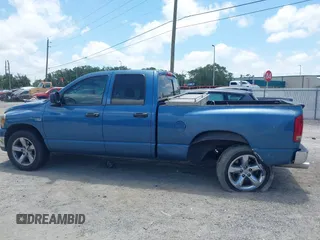 2006 Dodge 1500 SLT z VIN 1D7HA18226S627992, wystawiony jako IAAI lot #42300626 z przebiegiem 201 822 mil mil oraz . Historia ofert i sprzedaży dostępna na DreamBid. Obrazek 14.