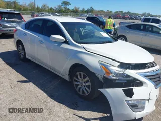 2014 Nissan Altima 2.5 S with VIN 1N4AL3AP6EN365081, listed as a IAAI auction lot 41770478 with 188,852 mi miles. Bid and sale history available at carsss.com. Image 1.
