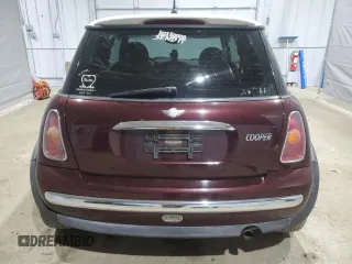 2002 MINI Hardtop with VIN WMWRC33402TC36986, listed as a Copart auction lot 50131045 with 194,224 mi miles and Salvage Title. Bid and sale history available at DreamBid. Image 6.