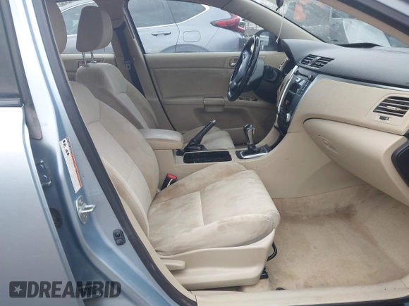 2011 Suzuki Kizashi SE z VIN JS2RE9A39B6110962, wystawiony jako IAAI lot #41735978 z przebiegiem 138 002 mil mil oraz . Historia ofert i sprzedaży dostępna na DreamBid. Obrazek 5.