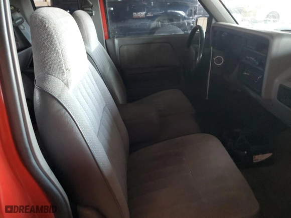 1995 Dodge Dakota with VIN 1B7GL23X0SW929034, listed as a Copart auction lot 88671085 with 166,944 mi miles and Salvage Title. Bid and sale history available at carsss.com. Image 10.