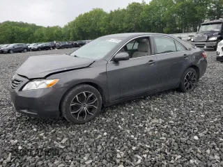 2009 Toyota Camry LE z VIN 4T1BK46K69U091909, wystawiony jako Copart lot #56214505 z przebiegiem 157 133 mil mil oraz Czysty tytuł • Clean title. Historia ofert i sprzedaży dostępna na DreamBid. Obrazek 1.
