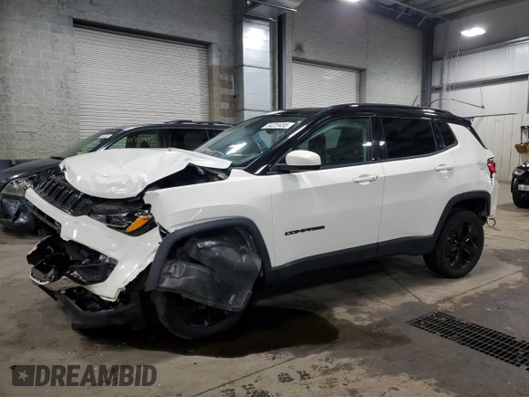 2018 Jeep Compass Latitude z VIN 3C4NJDBB6JT394374, wystawiony jako Copart lot #54229455 z przebiegiem 51 625 mil mil oraz Szkoda całkowita • Salvage title. Historia ofert i sprzedaży dostępna na DreamBid. Obrazek 1.
