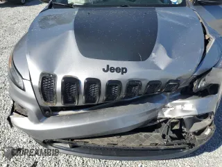 2016 Jeep Cherokee Altitude with VIN 1C4PJLAB8GW324673, listed as a Copart auction lot 50085625 with 117,588 mi miles and Salvage title. Bid and sale history available at DreamBid. Image 14.