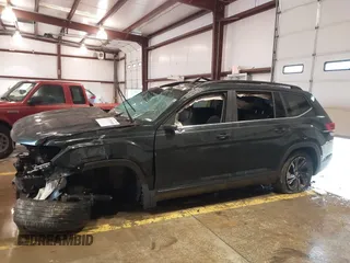 2022 Volkswagen Atlas SE with VIN 1V2JR2CA3NC512947, listed as a IAAI auction lot 41721006 with 32,853 mi miles and . Bid and sale history available at DreamBid. Image 15.