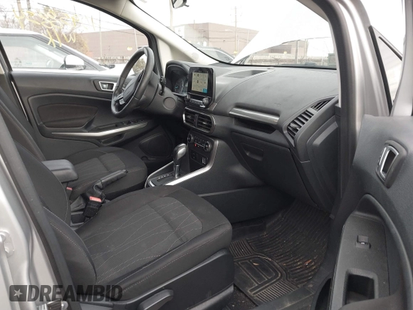 2018 Ford EcoSport SE with VIN MAJ6P1UL8JC190197, listed as a IAAI auction lot 40958854 with 17,584 mi miles. Bid and sale history available at carsss.com. Image 5.