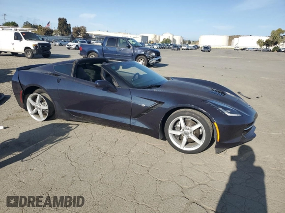 2015 Chevrolet Corvette 1LT z VIN 1G1YB2D77F5112539, wystawiony jako Copart lot #54171285 z przebiegiem 65 575 mil mil oraz Szkoda całkowita • Salvage title. Historia ofert i sprzedaży dostępna na DreamBid. Obrazek 4.