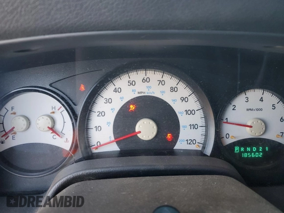 2006 Dodge Durango SXT with VIN 1D4HD38N36F176896, listed as a Copart auction lot 88315465 with 185,602 mi miles and Salvage title. Bid and sale history available at DreamBid. Image 9.