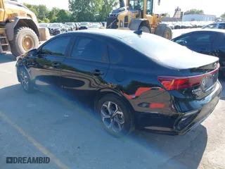 2020 Kia Forte LXS with VIN 3KPF24AD4LE212439, listed as a IAAI auction lot 40044600 with 90,843 mi miles. Bid and sale history available at carsss.com. Image 3.