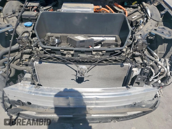 2021 Audi e-tron Premium Plus with VIN WA1LAAGE5MB030598, listed as a Copart auction lot 50411695 with 31,819 mi miles and Salvage title. Bid and sale history available at DreamBid. Image 12.