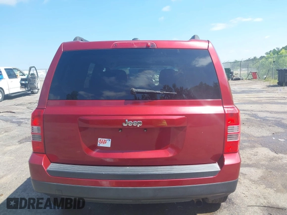 2016 Jeep Patriot Sport z VIN 1C4NJPBAXGD513390, wystawiony jako IAAI lot #42254500 z przebiegiem 178 813 mil mil oraz . Historia ofert i sprzedaży dostępna na DreamBid. Obrazek 17.