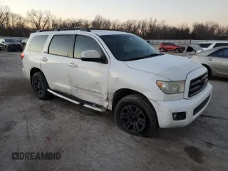 2010 Toyota Sequoia SR5 with VIN 5TDBW5G18AS031207, listed as a Copart auction lot 88731505 with 226,278 mi miles and Salvage Title. Bid and sale history available at carsss.com. Image 4.