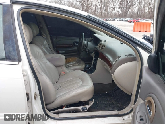 2002 Chrysler Concorde Limited z VIN 2C3HD56G52H261992, wystawiony jako IAAI lot #41494043 z przebiegiem 203 548 mil mil oraz . Historia ofert i sprzedaży dostępna na DreamBid. Obrazek 5.