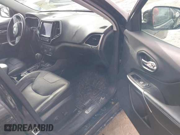 2019 Jeep Cherokee Limited with VIN 1C4PJMDX6KD440665, listed as a IAAI auction lot 41725422 with 95,116 mi miles. Bid and sale history available at carsss.com. Image 5.