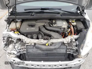 2016 Ford C-Max SE z VIN 1FADP5AUXGL111858, wystawiony jako Copart lot #55538005 z przebiegiem 98 126 mil mil oraz Szkoda całkowita • Salvage title. Historia ofert i sprzedaży dostępna na DreamBid. Obrazek 12.