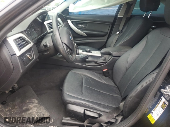 2014 BMW 3 Series 320i with VIN WBA3B1C56EK131723, listed as a Copart auction lot 54686025 with 95,105 mi miles and Salvage title. Bid and sale history available at DreamBid. Image 7.