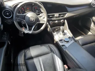 2018 Alfa Romeo Giulia with VIN ZARFAEDN9J7564125, listed as a Copart auction lot 61199245 with 89,922 mi miles and Clean title. Bid and sale history available at DreamBid. Image 8.