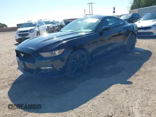 2015 Ford Mustang EcoBoost z VIN 1FA6P8TH9F5355840, wystawiony jako IAAI lot #42552910 z przebiegiem 96 422 mil mil oraz . Historia ofert i sprzedaży dostępna na DreamBid. Obrazek 17.