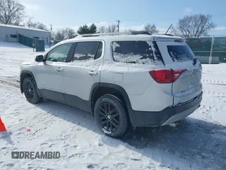 2019 GMC Acadia SLT z VIN 1GKKNULS7KZ170471, wystawiony jako IAAI lot #41499589 z przebiegiem 142 064 mil mil oraz . Historia ofert i sprzedaży dostępna na DreamBid. Obrazek 3.