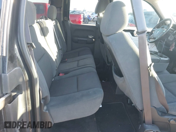 2009 GMC Sierra 1500 with VIN 2GTEC290891109447, listed as a IAAI auction lot 41217035 with 197,033 mi miles and . Bid and sale history available at DreamBid. Image 8.