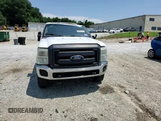 2013 Ford F-250 XL with VIN 1FT7W2B62DEB41705, listed as a Copart auction lot 62207935 with 397,956 mi miles and Salvage title. Bid and sale history available at DreamBid. Image 13.