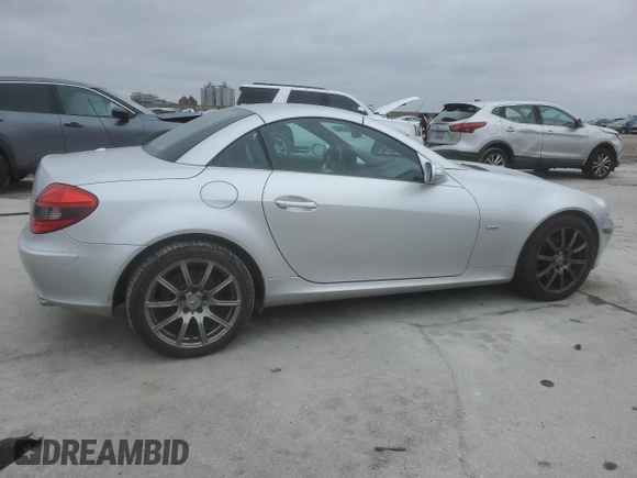 2008 Mercedes-Benz SLK-Class 3.0L with VIN WDBWK54F28F181903, listed as a Copart auction lot 46218965 with 79,110 mi miles and Salvage Title. Bid and sale history available at carsss.com. Image 3.