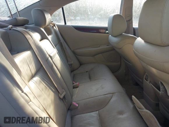 2004 Lexus ES 330 with VIN JTHBA30G345032839, listed as a IAAI auction lot 41976305 with 82,848 mi miles. Bid and sale history available at carsss.com. Image 8.