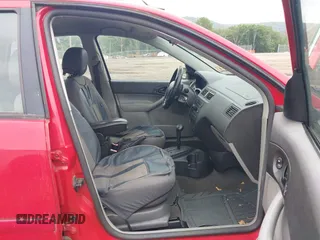 2006 Ford Focus S с VIN 1FAHP34N36W243710, выставлен на аукционе IAAI как лот 42611033 с пробегом 156 960 миль миль и . История ставок и продаж доступна на DreamBid. Изображение 5.