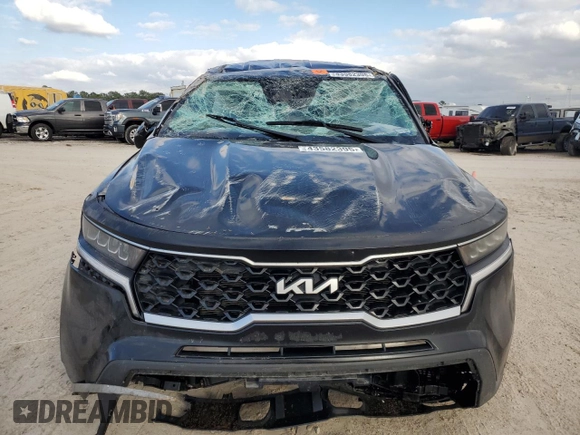 2023 Kia Sorento LX with VIN 5XYRGDLC7PG166830, listed as a Copart auction lot 43582395 with 55,717 mi miles and Salvage Title. Bid and sale history available at carsss.com. Image 5.
