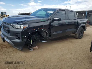 2024 Chevrolet Colorado 4WD Trail Boss с VIN 1GCPTEEK0R1320052, выставлен на аукционе Copart как лот 62543375 с пробегом 4 720 миль миль и Списание • Salvage title. История ставок и продаж доступна на DreamBid. Изображение 1.