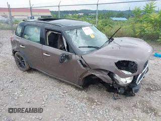 2012 MINI Countryman S с VIN WMWZC3C59CWM27201, выставлен на аукционе IAAI как лот 42729732 с пробегом 115 465 миль миль и . История ставок и продаж доступна на DreamBid. Изображение 1.
