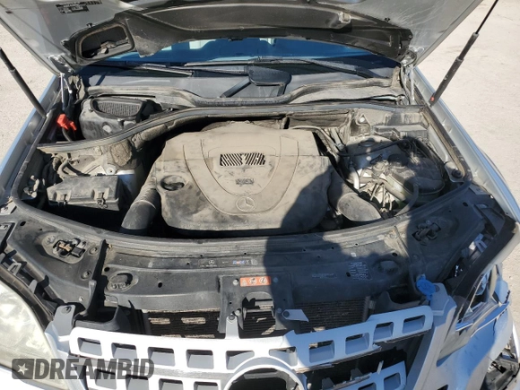 2010 Mercedes-Benz M 350 z VIN 4JGBB8GB6AA595906, wystawiony jako Copart lot #83924074 z przebiegiem 256 717 mil mil oraz Szkoda całkowita • Salvage title. Historia ofert i sprzedaży dostępna na DreamBid. Obrazek 12.