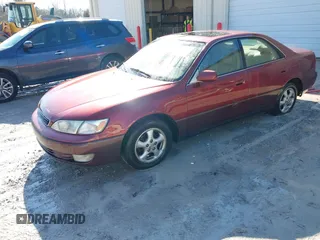 1999 Lexus ES 300 с VIN JT8BF28G3X5069605, выставлен на аукционе IAAI как лот 41381580 с пробегом 348 405 миль миль и . История ставок и продаж доступна на DreamBid. Изображение 2.