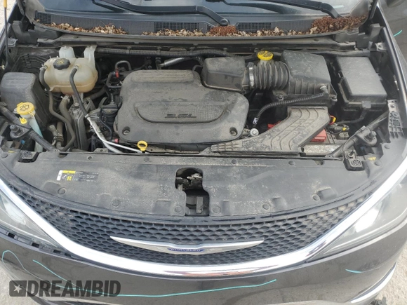 2020 Chrysler Pacifica Limited z VIN 2C4RC1GG3LR187459, wystawiony jako Copart lot #54705195 z przebiegiem 129 345 mil mil oraz Szkody całkowita. Historia ofert i sprzedaży dostępna na DreamBid. Obrazek 12.