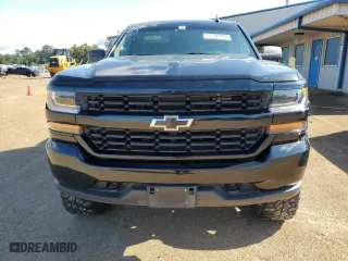 2018 Chevrolet Silverado 1500 Custom with VIN 3GCUKPEC6JG251612, listed as a Copart auction lot 43970645 with 95,613 mi miles and Salvage Title. Bid and sale history available at carsss.com. Image 5.