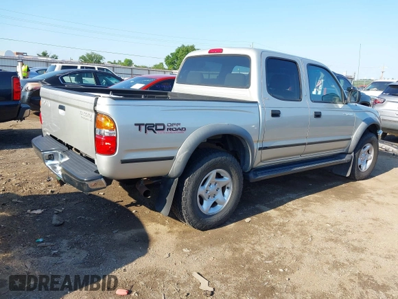 2001 Toyota Tacoma PreRunner z VIN 5TEGN92N41Z768370, wystawiony jako IAAI lot #42228571 z przebiegiem 172 317 mil mil oraz . Historia ofert i sprzedaży dostępna na DreamBid. Obrazek 4.
