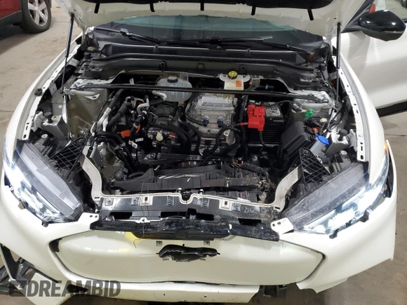 2024 Ford Mustang Mach-E GT z VIN 3FMTK4SX4RMA40242, wystawiony jako Copart lot #52201245 z przebiegiem 1 624 mil mil oraz Szkoda całkowita • Salvage title. Historia ofert i sprzedaży dostępna na DreamBid. Obrazek 13.