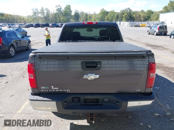 2011 Chevrolet Silverado 1500 LT with VIN 1GCPKSE37BF135726, listed as a IAAI auction lot 40485051 with 137,662 mi miles and . Bid and sale history available at DreamBid. Image 16.
